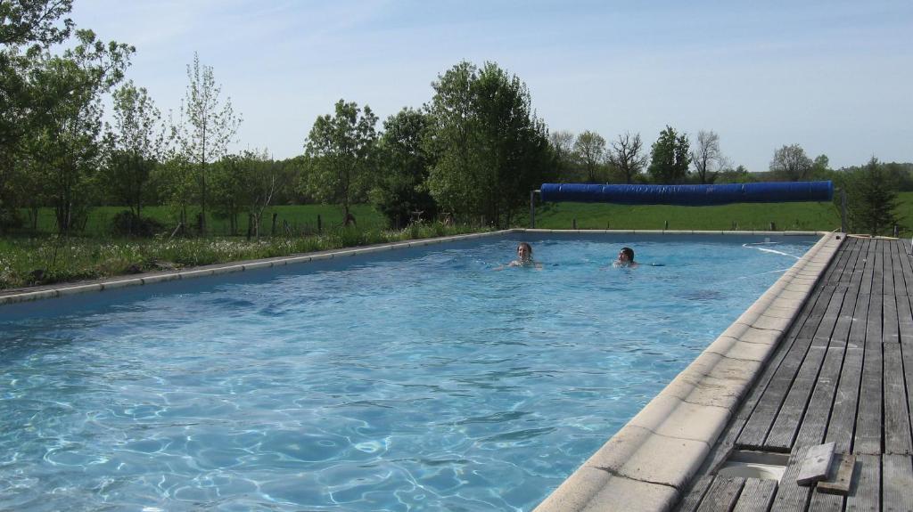 Chambres D'Hotes Le Chintre Queyssel Luaran gambar